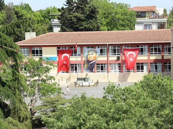 Şenlikköy Ortaokulu Fotoğrafı